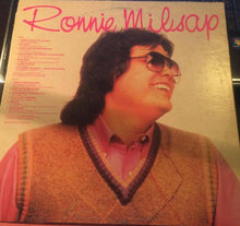 Carica l'immagine nel visualizzatore di Gallery, Ronnie Milsap : At His Best (LP, Comp)