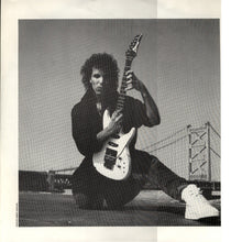 Carica l'immagine nel visualizzatore di Gallery, Joe Satriani : Surfing With The Alien (LP, Album)
