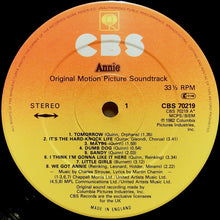 Carica l'immagine nel visualizzatore di Gallery, Various : Annie - Original Motion Picture Soundtrack (LP, Album)