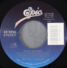 Carica l'immagine nel visualizzatore di Gallery, Michael Jackson : Black Or White (7")