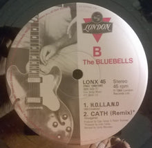 Carica l'immagine nel visualizzatore di Gallery, The Bluebells : I'm Falling (12", Single)