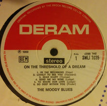 Carica l'immagine nel visualizzatore di Gallery, The Moody Blues : On The Threshold Of A Dream (LP, Album, Gat)