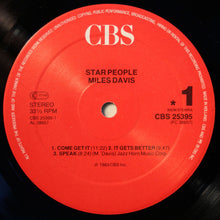 Carica l&#39;immagine nel visualizzatore di Gallery, Miles Davis : Star People (LP, Album, RE)
