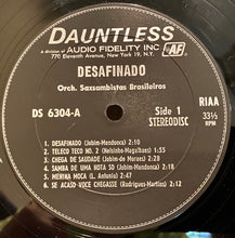 Carica l&#39;immagine nel visualizzatore di Gallery, Os Saxsambistas Brasileiros : Desafinado (LP, Album)
