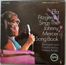 Carica l&#39;immagine nel visualizzatore di Gallery, Ella Fitzgerald : Sings The Johnny Mercer Song Book (LP, Album)
