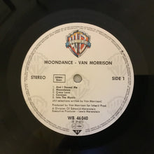 Carica l'immagine nel visualizzatore di Gallery, Van Morrison : Moondance (LP, Album, RE)
