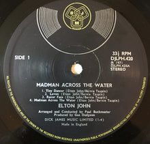 Carica l&#39;immagine nel visualizzatore di Gallery, Elton John : Madman Across The Water (LP, Album, Gat)
