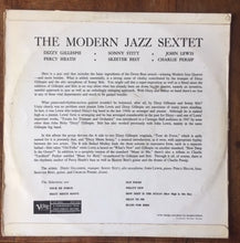 Carica l&#39;immagine nel visualizzatore di Gallery, The Modern Jazz Sextet : The Modern Jazz Sextet (LP, Album, Mono, Sil)
