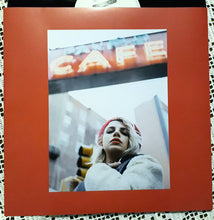 Carica l&#39;immagine nel visualizzatore di Gallery, Emma Marrone : Essere Qui (LP, Album, Gat)

