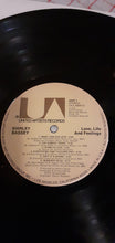 Carica l&#39;immagine nel visualizzatore di Gallery, Shirley Bassey : Love, Life And Feelings (LP, Album)
