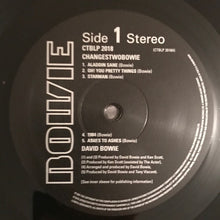 Carica l&#39;immagine nel visualizzatore di Gallery, David Bowie : ChangesTwoBowie (LP, Comp, RE)
