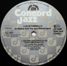 Carica l&#39;immagine nel visualizzatore di Gallery, Art Blakey &amp; The Jazz Messengers : Live At Kimball&#39;s (LP, Album)
