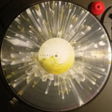 Carica l&#39;immagine nel visualizzatore di Gallery, The Movement (19) : Golden (LP, Album, Ltd, Num, Ras)
