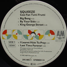 Carica l&#39;immagine nel visualizzatore di Gallery, Squeeze (2) : Cosi Fan Tutti Frutti (LP, Album)
