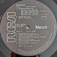 Carica l&#39;immagine nel visualizzatore di Gallery, Soft Machine : Bundles (LP, Album)
