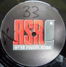 Carica l&#39;immagine nel visualizzatore di Gallery, Pitch Black (2) : Fingers Burnt / Come To Me (12&quot;)
