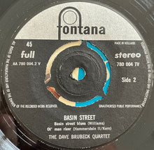 Carica l&#39;immagine nel visualizzatore di Gallery, The Dave Brubeck Quartet : Basin Street (7&quot;, EP)
