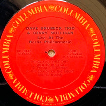 Carica l'immagine nel visualizzatore di Gallery, The Dave Brubeck Trio Featuring Gerry Mulligan : Live At The Berlin Philharmonic (LP, Pit)
