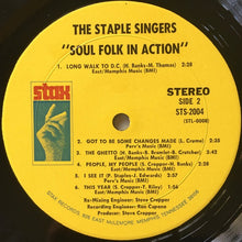Carica l&#39;immagine nel visualizzatore di Gallery, The Staple Singers : Soul Folk In Action (LP, Album, Mon)
