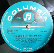Carica l&#39;immagine nel visualizzatore di Gallery, The Shadows : The Sound Of The Shadows (LP, Album)
