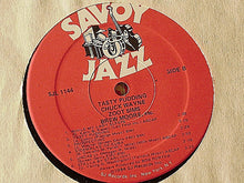 Carica l'immagine nel visualizzatore di Gallery, Chuck Wayne, Brew Moore, Zoot Sims : Tasty Pudding (LP, Mono, RE)
