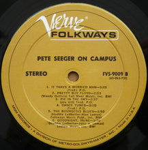 Carica l&#39;immagine nel visualizzatore di Gallery, Pete Seeger : On Campus (LP, Album)
