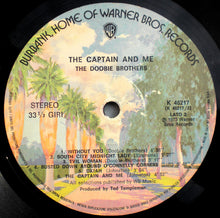 Carica l&#39;immagine nel visualizzatore di Gallery, The Doobie Brothers : The Captain And Me (LP, Album, Gat)
