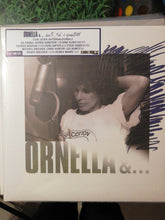Carica l'immagine nel visualizzatore di Gallery, Ornella Vanoni : Ornella &amp;... Duetti, Trii E Quartetti (2xLP, Album, RSD, Ltd, RE)
