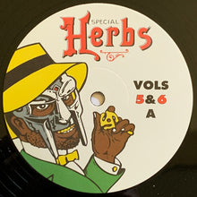 Carica l&#39;immagine nel visualizzatore di Gallery, Metal Fingers : Special Herbs Vols 5&amp;6 (2xLP, Comp, RE)
