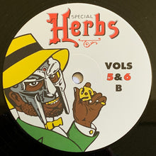 Carica l&#39;immagine nel visualizzatore di Gallery, Metal Fingers : Special Herbs Vols 5&amp;6 (2xLP, Comp, RE)
