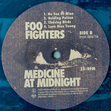Carica l'immagine nel visualizzatore di Gallery, Foo Fighters : Medicine At Midnight (LP, Album, Ltd, Blu)
