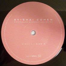 Carica l&#39;immagine nel visualizzatore di Gallery, Avishai Cohen, Göteborgs Symfoniker Conducted By Alexander Hanson : Two Roses (2xLP, Album)
