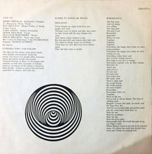 Carica l&#39;immagine nel visualizzatore di Gallery, Gentle Giant : Three Friends (LP, Album)

