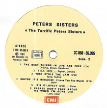 Carica l'immagine nel visualizzatore di Gallery, Peters Sisters Feat Virginia Vee With Geoff Love &amp; His Orchestra With The Williams Singers : The Terrific Peters Sisters (LP, Album, RE)
