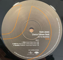 Carica l&#39;immagine nel visualizzatore di Gallery, Hank Jones Meets Cheick-Tidiane Seck* And The Mandinkas : Sarala (2xLP, Album, RE)
