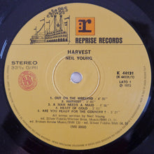 Carica l&#39;immagine nel visualizzatore di Gallery, Neil Young : Harvest (LP, Album, Gat)

