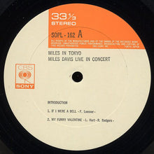 Carica l&#39;immagine nel visualizzatore di Gallery, Miles Davis : Miles In Tokyo (LP, Album, RE)
