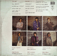Carica l'immagine nel visualizzatore di Gallery, Toto : Fahrenheit (LP, Album)
