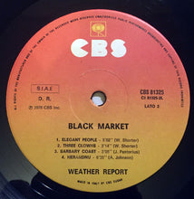 Carica l&#39;immagine nel visualizzatore di Gallery, Weather Report : Black Market (LP, Album)

