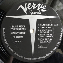 Carica l'immagine nel visualizzatore di Gallery, Count Basie Orchestra : Basie Picks The Winners (LP)
