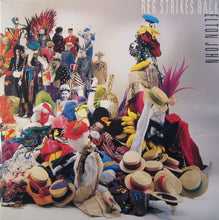 Carica l&#39;immagine nel visualizzatore di Gallery, Elton John : Reg Strikes Back (LP, Album, Gat)
