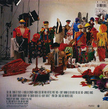 Carica l&#39;immagine nel visualizzatore di Gallery, Elton John : Reg Strikes Back (LP, Album, Gat)
