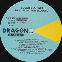 Carica l&#39;immagine nel visualizzatore di Gallery, Åke Hasselgård : Young Clarinet 1940-48 (LP, Album, Comp)
