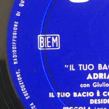 Carica l&#39;immagine nel visualizzatore di Gallery, Adriano Celentano Con L&#39;Orchestra Di Giulio Libano : Il Tuo Bacio È Come Un Rock (LP, Album, Mono, Dee)
