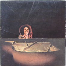 Carica l&#39;immagine nel visualizzatore di Gallery, Roberta Flack : Killing Me Softly (LP, Album, RE, Gat)
