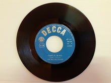 Carica l&#39;immagine nel visualizzatore di Gallery, The Rolling Stones : Paint It, Black (7&quot;, Single)

