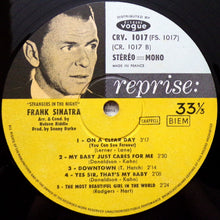 Carica l&#39;immagine nel visualizzatore di Gallery, Frank Sinatra Arranged And Conducted By Nelson Riddle : Strangers In The Night (LP, Album)
