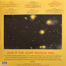 Carica l&#39;immagine nel visualizzatore di Gallery, Various : Space, Energy &amp; Light (Experimental Electronic And Acoustic Soundscapes 1961-88) (3xLP, Comp, Ltd, RE, S/Edition, Yel)
