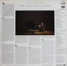 Carica l&#39;immagine nel visualizzatore di Gallery, James Newton (2) : The African Flower (The Music Of Duke Ellington &amp; Billy Strayhorn) (LP, Album, Dir)
