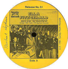 Carica l'immagine nel visualizzatore di Gallery, Ella Fitzgerald And Her Orchestra* : Swingin' NBC Radio 1940 Big Band Remotes (LP)
